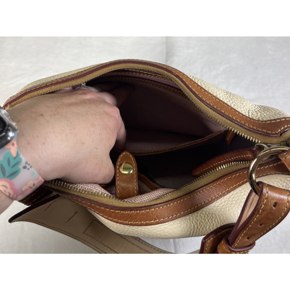 Dooney Bourke Tan Pebbled Leather Drawstring Pocket Lock Bucket Shoulder Bag FS - Picture 16 of 16